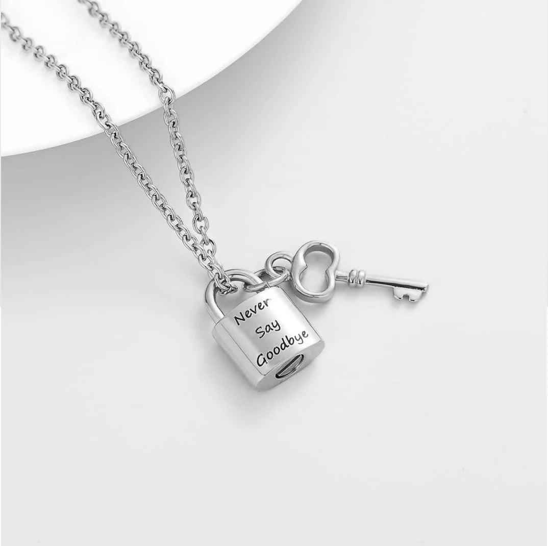 1pc Padlock Cremation Jewelry for Ashes Urn Necklaces for Women Men Stainless Steel Keepsake Memorial Key with Lock Urn Pendant