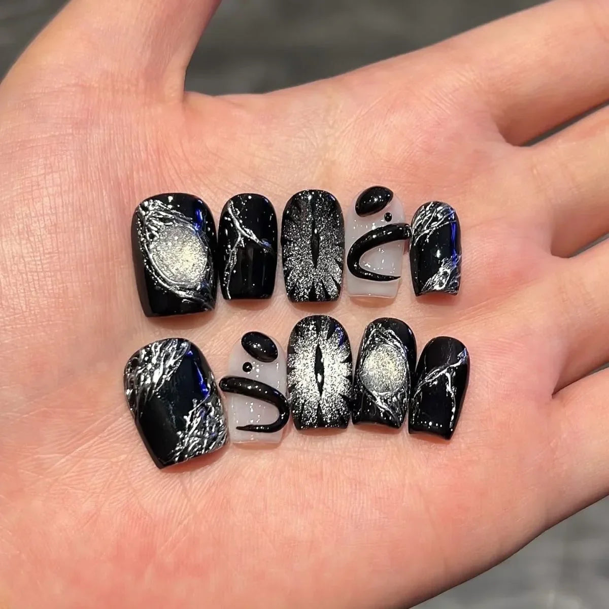 10pcs Short Square Head Fake Nails with Glue Flash Dreamy Red Cat Eye Rose Handmade Press on Nails Wearable Full Cover Nails Tip